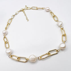 New peper clip pearl Necklace