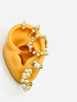 Giant Pearl Earcuff