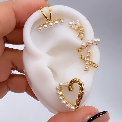 Pearl earcuff