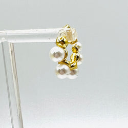 Pearl mini argolla Earring